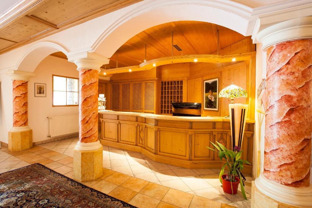 Hotel & Appartements Alpenresidenz Viktoria Neustift im Stubaital Exterior foto